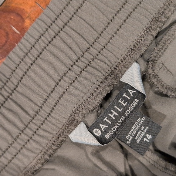 Athleta Brooklyn joggers - Picture 6 of 10